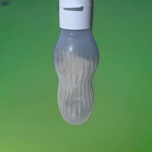 Tupperware ECO XtremAqua freezable water bottle, 29 Oz Brand New